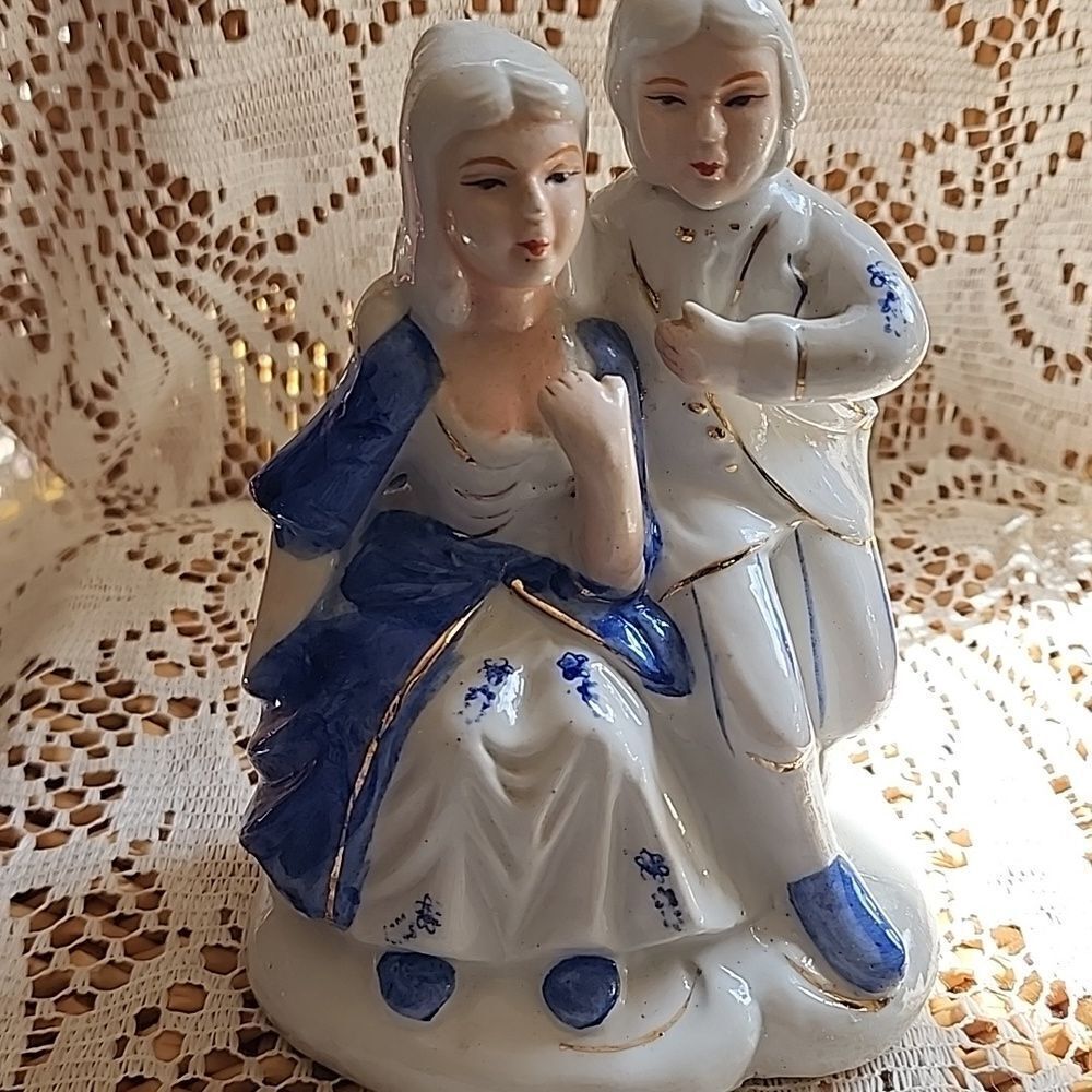Vintage Porcelain Blue White & Gold Couple Figurine